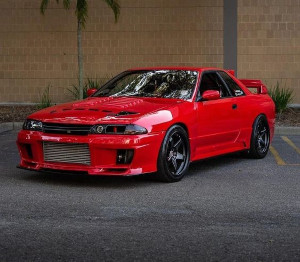 gtr-r32-photo
               